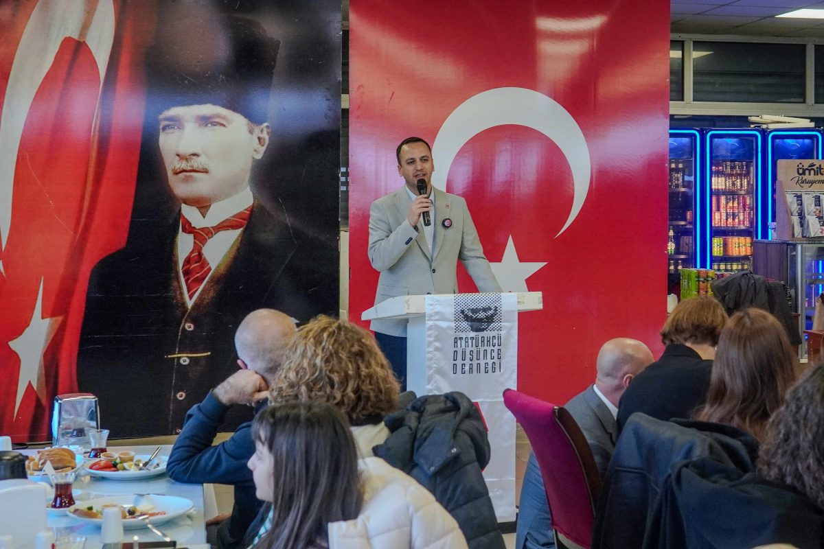 Atatürkçüler kazanacak